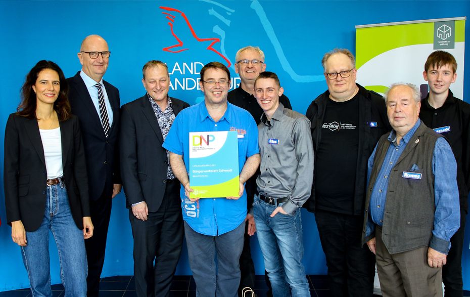 Gruppenfoto mit Ministerpräsident