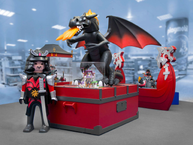 Foto: Figuren zum Thema Asia-Drachenland