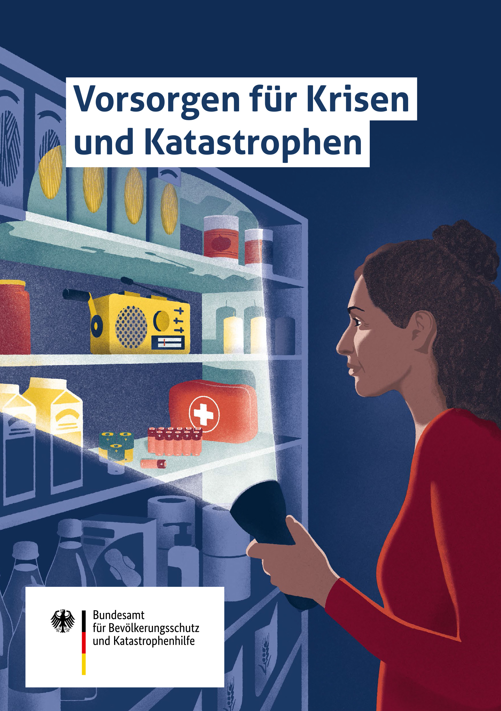 Titelgrafik: Frau mit Taschenlampe vor einem Regal