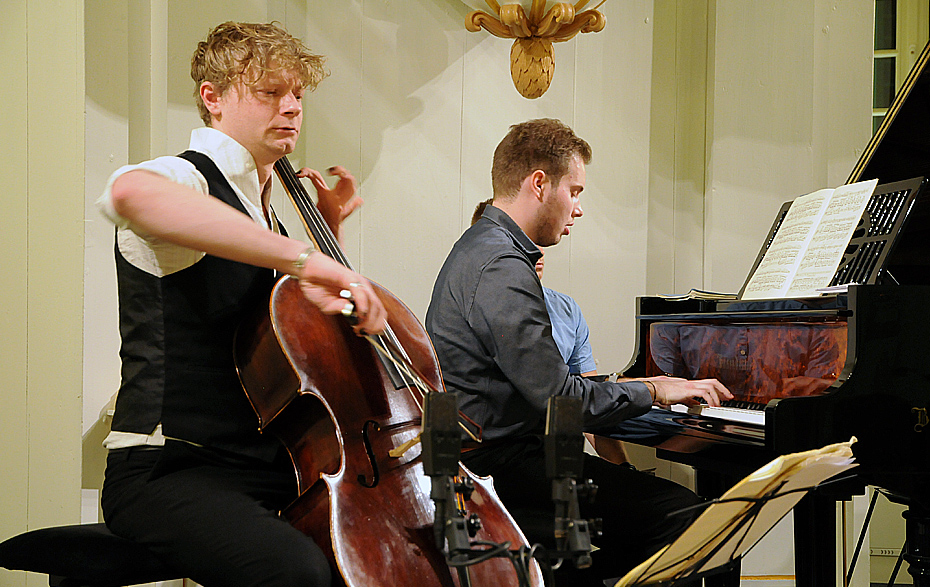 Foto: Montagskonzert Berlischky Pavillon Duo Dragus Lentz