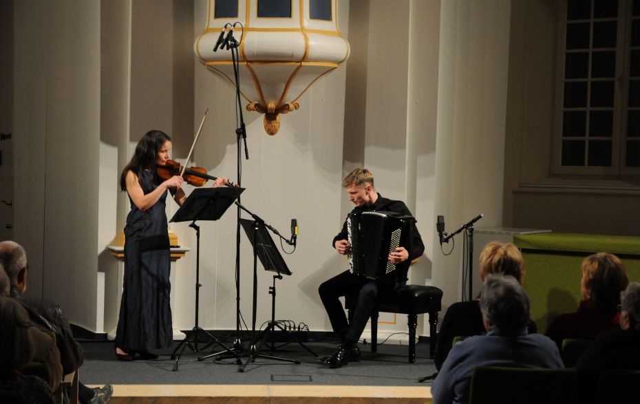 Foto: Montagskonzert 06.11.2017 Tabea Höfer Marek Stawniak