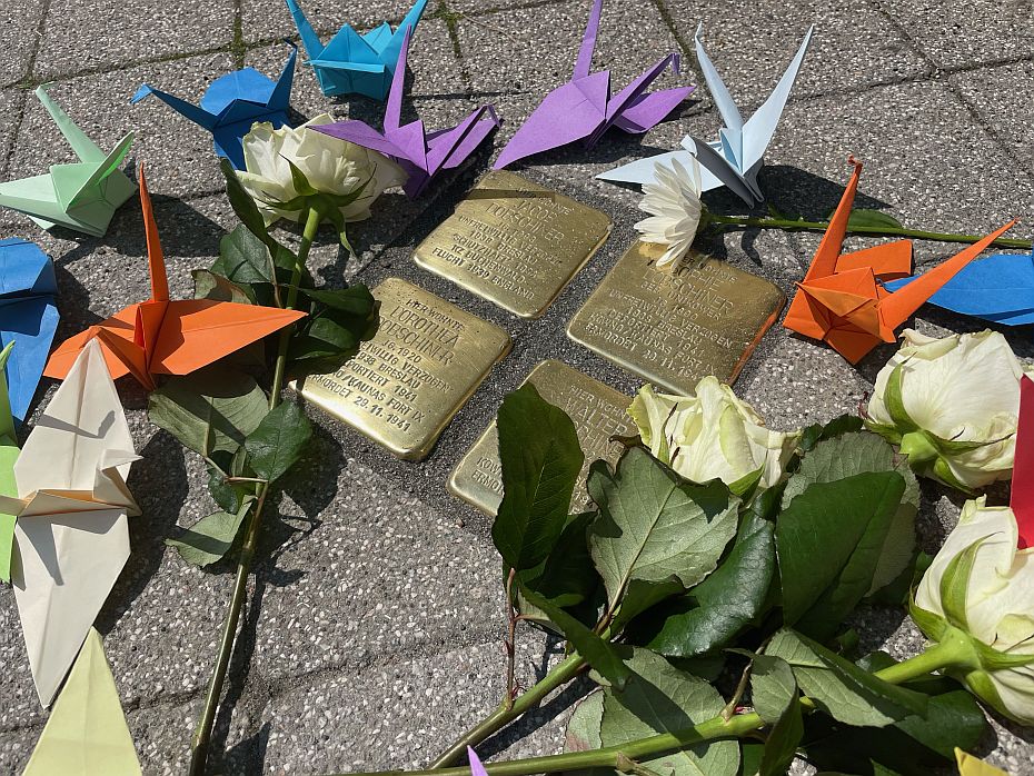 Stolpersteine für die Familie Dobschiner