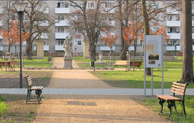 Zdjęcie: nowa ścieżka i nowe ławki 