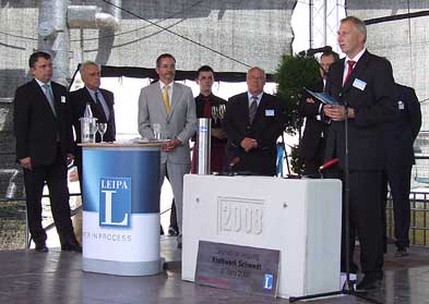 Foto: Feierliche Grundsteinlegung