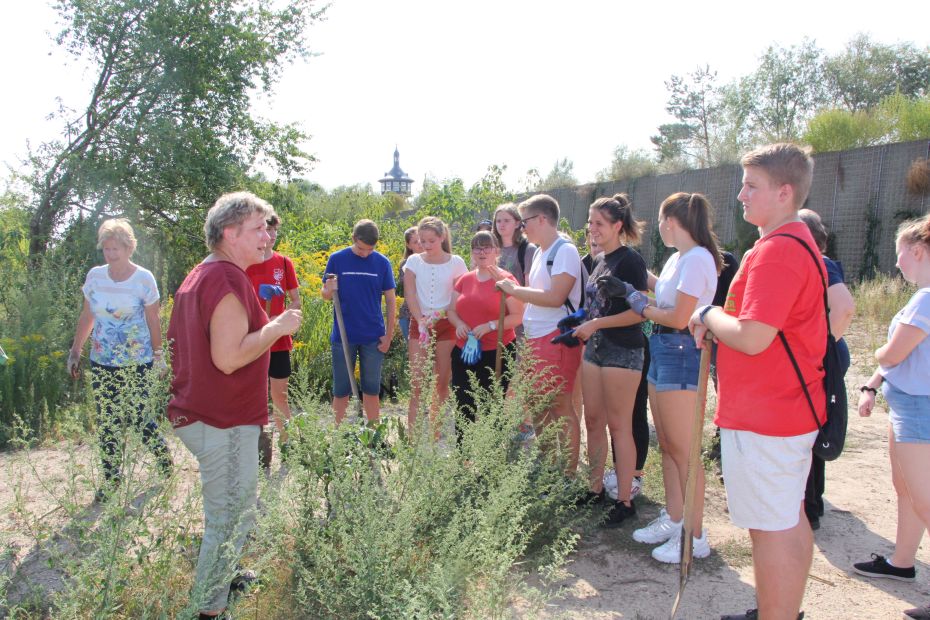 Gruppenfoto auf der Wiese