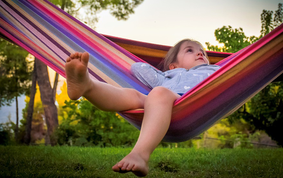Foto: Mädchen in der Hängematte