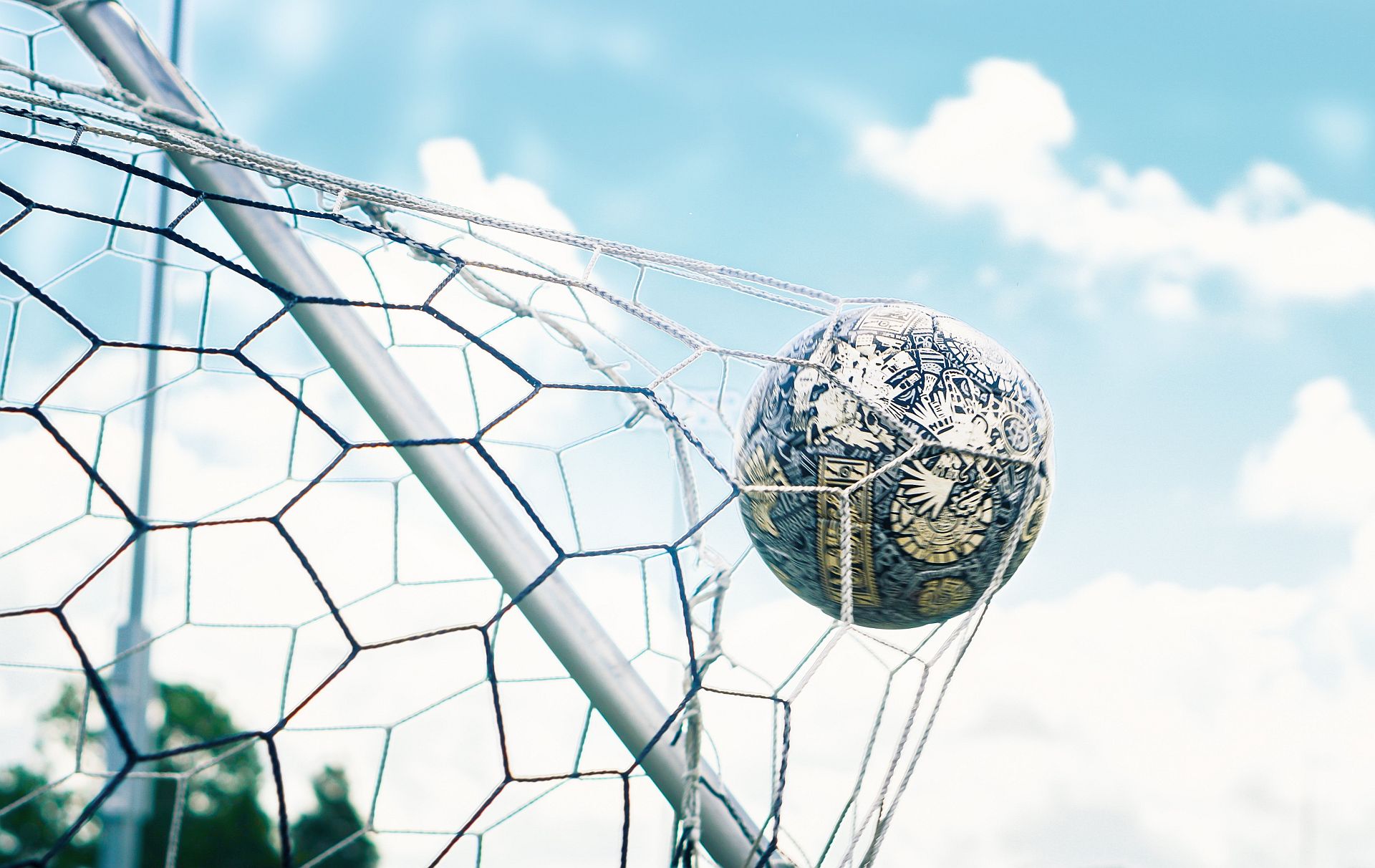 Foto: Fußball im Tor (pixabay) Foto: Fußball im Tor (pixabay)