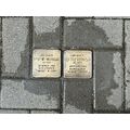 Foto: 2 Stolpersteine der Familie Michaelis