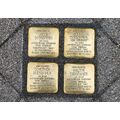 Foto: 4 Stolpersteine der Familie Dobschiner