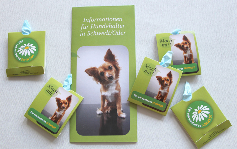 Foto: Infoblatt und Werbeartikel